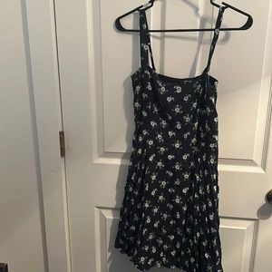 Beautiful women’s Large summer dress!